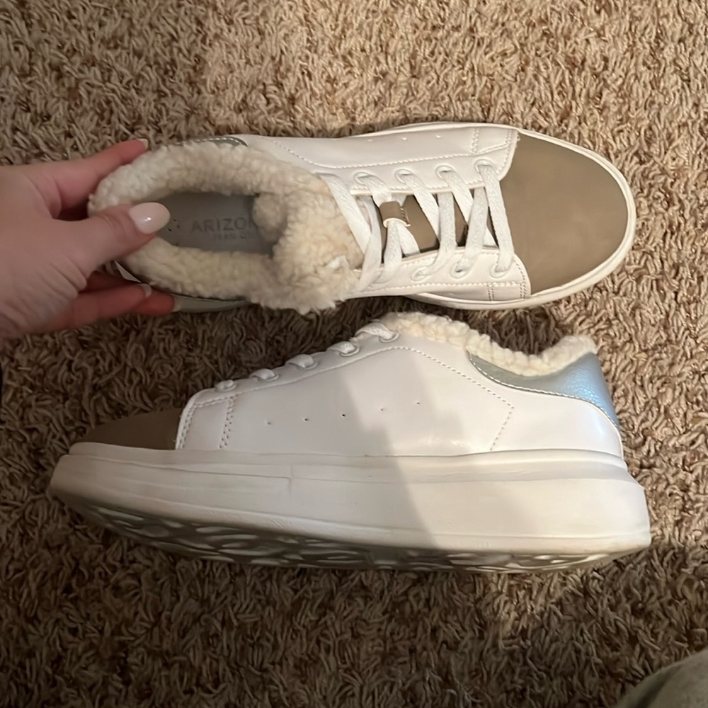Causal Sneakers